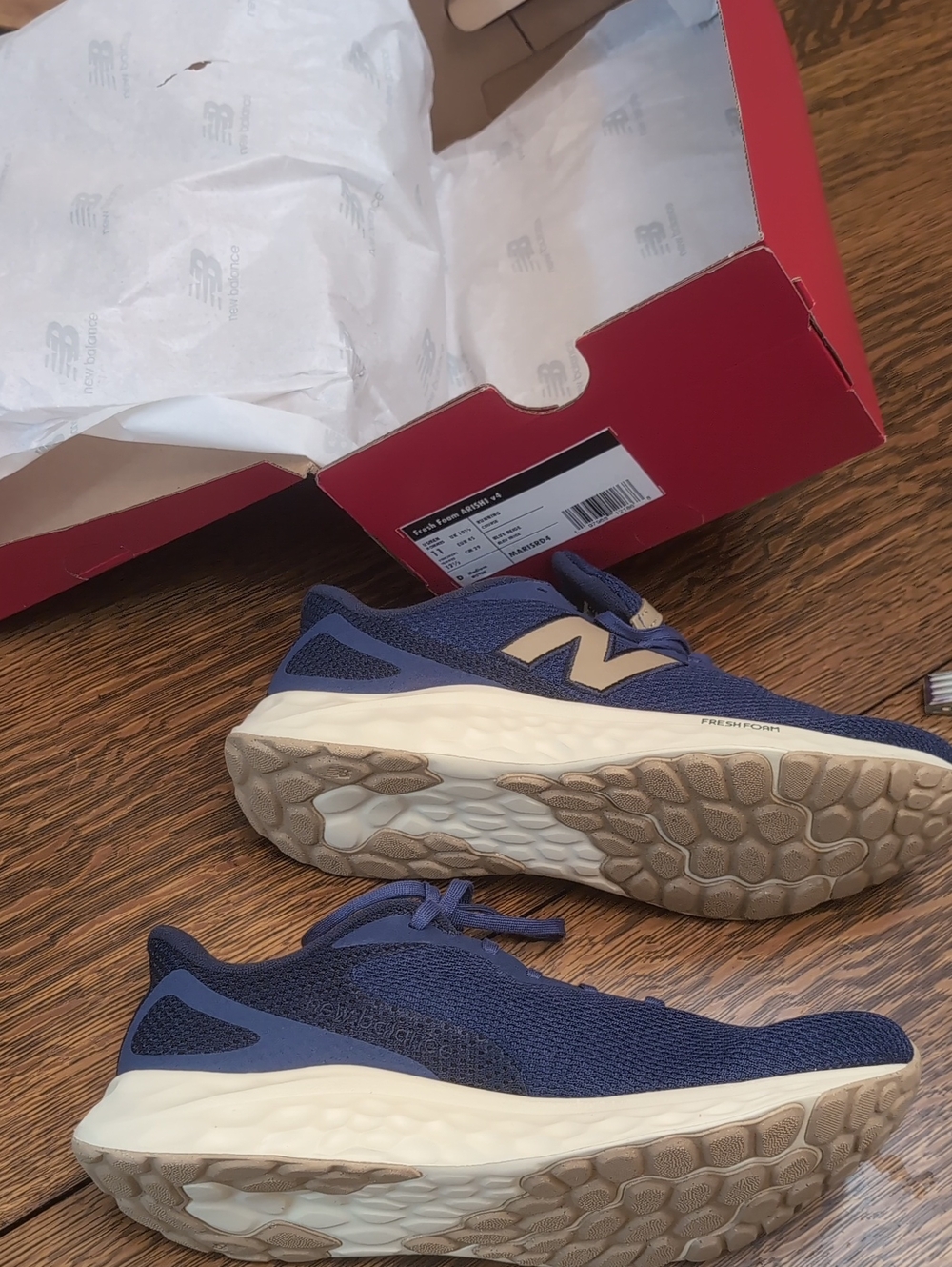 New Balance - Picture 4 of 7